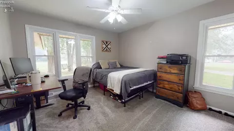 768 Holiday Dr, Willard, OH 44890 photo 12
