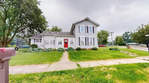 17 S Railroad St, Greenwich, OH 44837