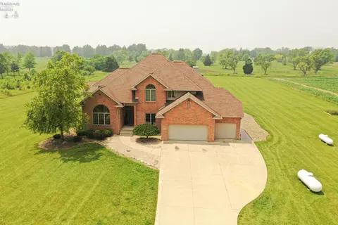 320 S County Road 294, Clyde, OH 43410