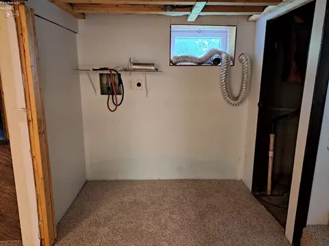 319 E Forest St, Clyde, OH 43410 photo 9