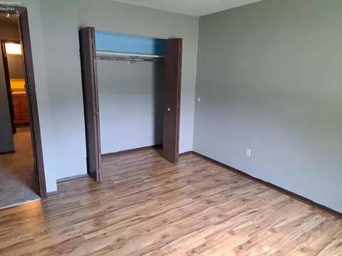 319 E Forest St, Clyde, OH 43410 photo 13