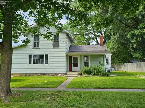 8 Bouscay Ave, Norwalk, OH 44857