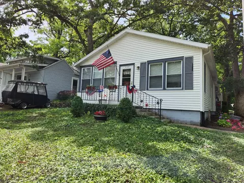 304 E Sixth St, Lakeside, OH 43440