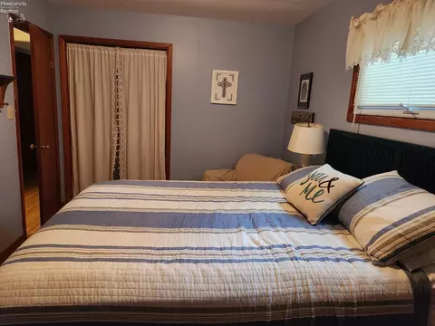 304 E Sixth St, Lakeside, OH 43440 photo 16