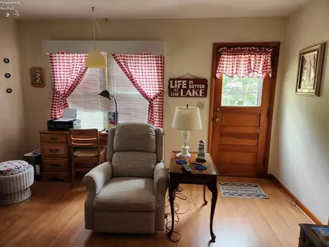 304 E Sixth St, Lakeside, OH 43440 photo 11