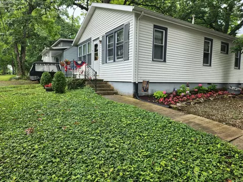 304 E Sixth St, Lakeside, OH 43440 photo 3