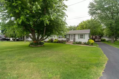 97 N Margaret Dr, Marblehead, OH 43440