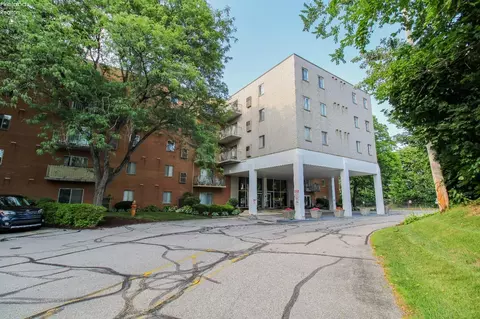 3675 Clague Rd #510, North Olmsted, OH 44070