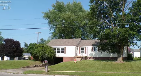 725 S Main St, Willard, OH 44890 photo 10