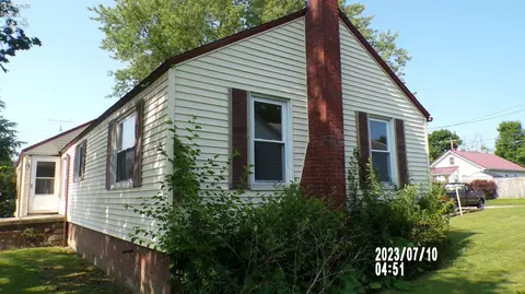 725 S Main St, Willard, OH 44890 photo 6