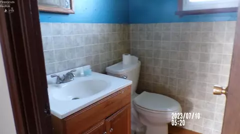 725 S Main St, Willard, OH 44890 photo 30