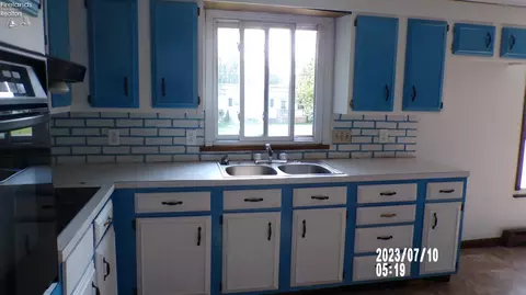 725 S Main St, Willard, OH 44890 photo 19