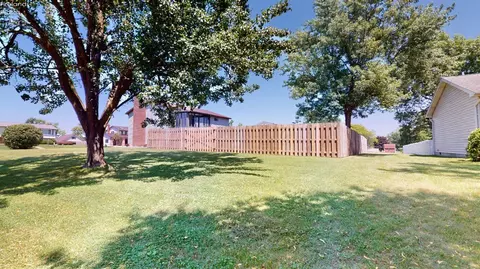 531 Cottonwood Dr, Willard, OH 44890 photo 12