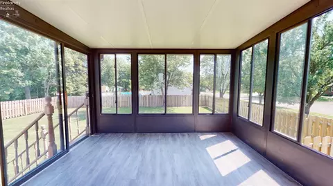531 Cottonwood Dr, Willard, OH 44890 photo 29