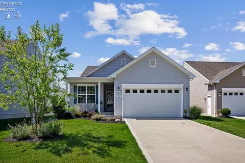 3827 Heron Dr, Lorain, OH 44053