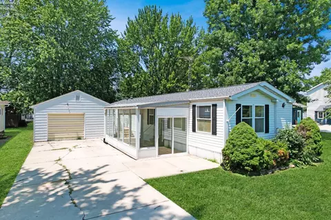 620 S Clyde St, Port Clinton, OH 43452