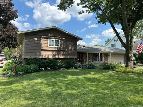 420 Gateway Blvd, Huron, OH 44839