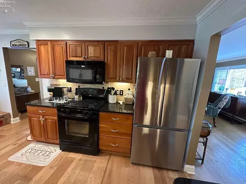 420 Gateway Blvd, Huron, OH 44839 photo 14