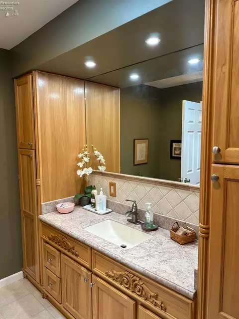 420 Gateway Blvd, Huron, OH 44839 photo 33