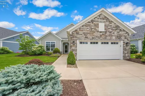 4756 E Verona Dr, Port Clinton, OH 43452