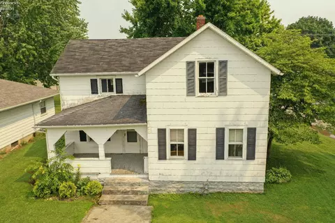 527 Fourth St, Fremont, OH 43420