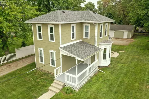 936 Vine St, Clyde, OH 43410