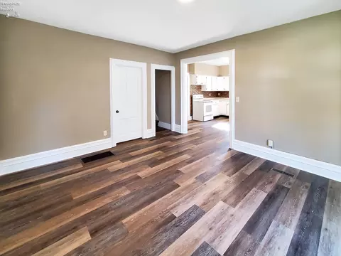 936 Vine St, Clyde, OH 43410 photo 9