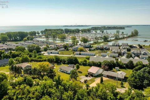 10730 E Bayshore Dr, Lakeside, OH 43440 photo 14