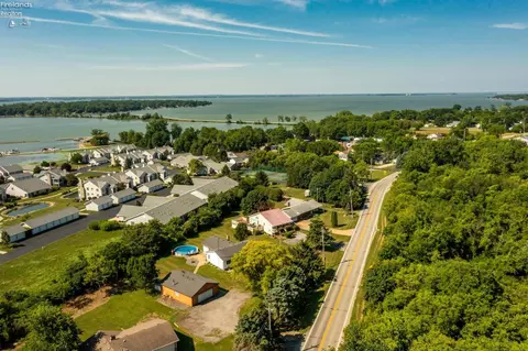 10730 E Bayshore Dr, Lakeside, OH 43440 photo 22