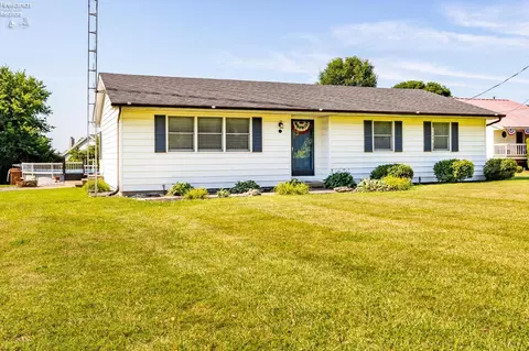 10730 E Bayshore Dr, Lakeside, OH 43440