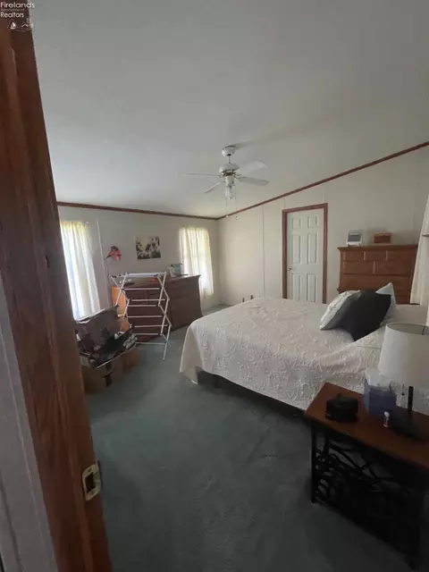 271 Spring Crest Dr, Marblehead, OH 43440 photo 17