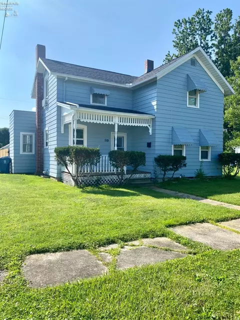 519 2nd St, Fremont, OH 43420