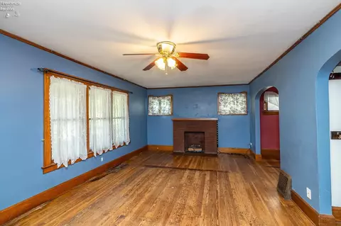 153 Denison Ave, Elyria, OH 44035 photo 4