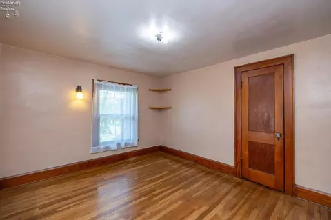 153 Denison Ave, Elyria, OH 44035 photo 21