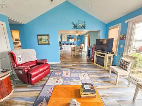 5821 E Saylor St, Marblehead, OH 43440 photo 7