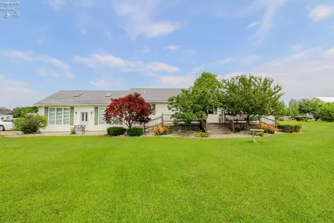 4559 E Port Clinton Eastern Rd, Port Clinton, OH 43452