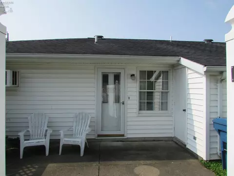731 Chestnut Ln, Huron, OH 44839 photo 6