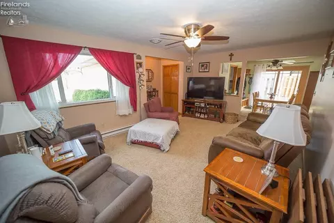 3724 Winger Dr, Lorain, OH 44053 photo 9