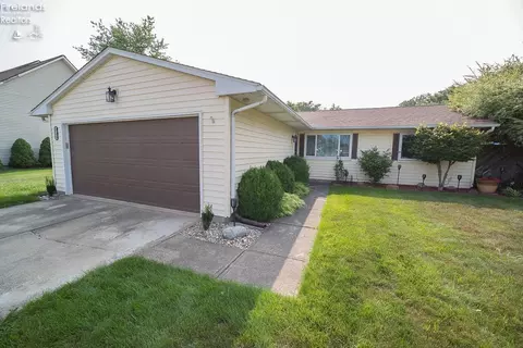 3724 Winger Dr, Lorain, OH 44053
