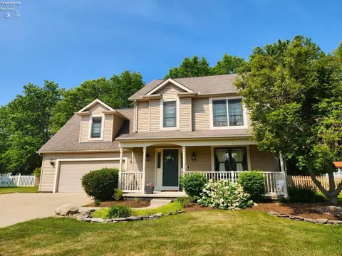 113 Teal St, Elyria, OH 44035