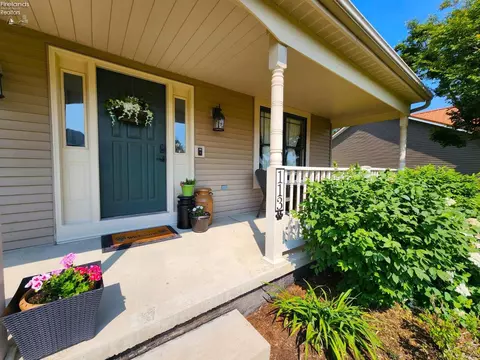 113 Teal St, Elyria, OH 44035 photo 6