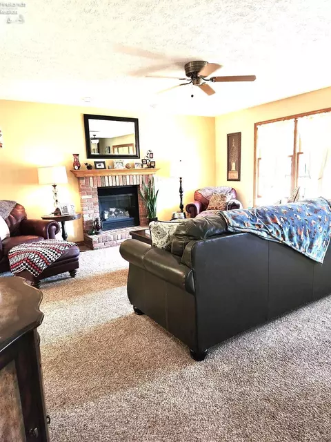 113 Teal St, Elyria, OH 44035 photo 9