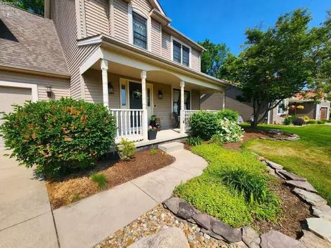113 Teal St, Elyria, OH 44035 photo 2