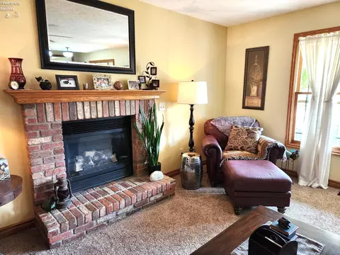 113 Teal St, Elyria, OH 44035 photo 8