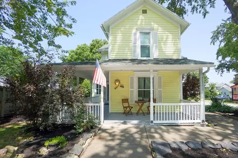 818 W Main St, Marblehead, OH 43440