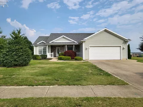 107 Brandon Blvd, Bellevue, OH 44811