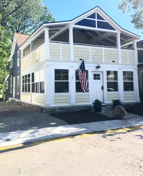 614 E Second St, Lakeside, OH 43440