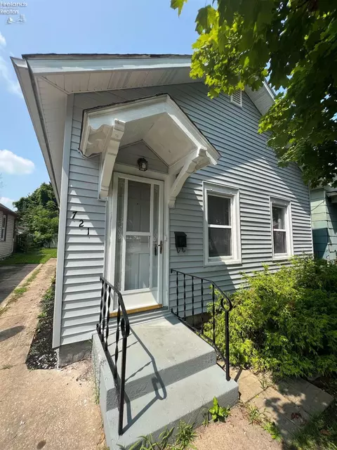 721 Warren St, Sandusky, OH 44870