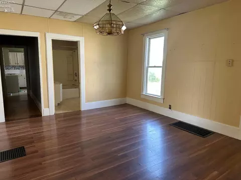 109 Motson St, Willard, OH 44890 photo 4