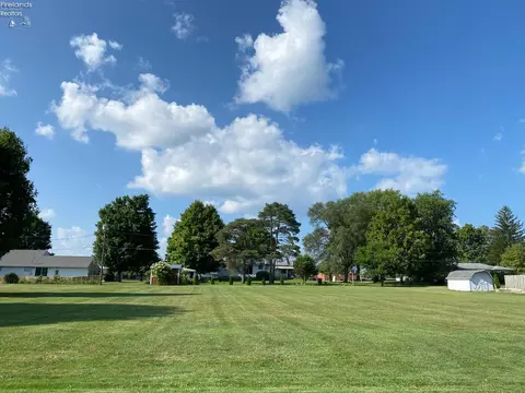 0 E Tr 1172, Tiffin, OH 44883